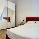Casa Beatrice, Trilocale Nuovo Completamente Arredato, Compreso Posto Auto